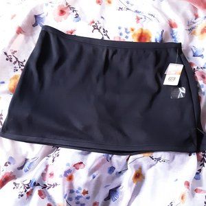 NWT SJB Performance Skirt